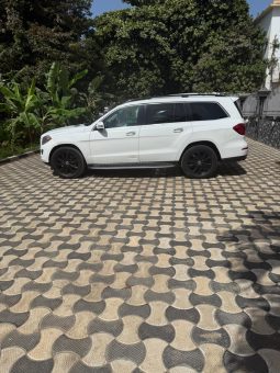 
										Mercedes-Benz GL 450 4MATIC 2015 full									