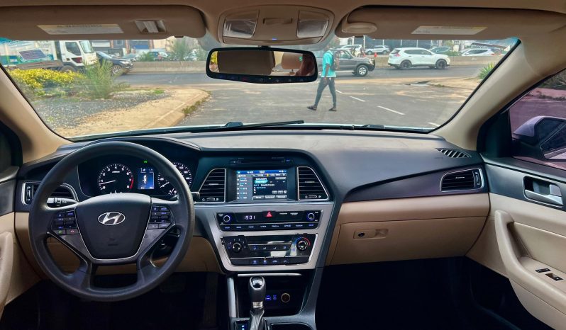 
								Hyundai Sonata Sport 2017 full									
