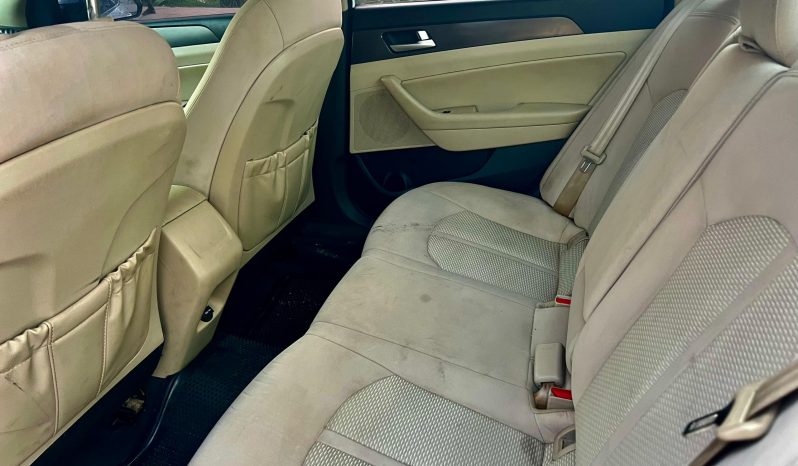 
								Hyundai Sonata Sport 2017 full									