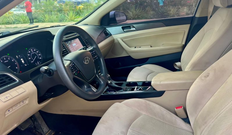 
								Hyundai Sonata Sport 2017 full									