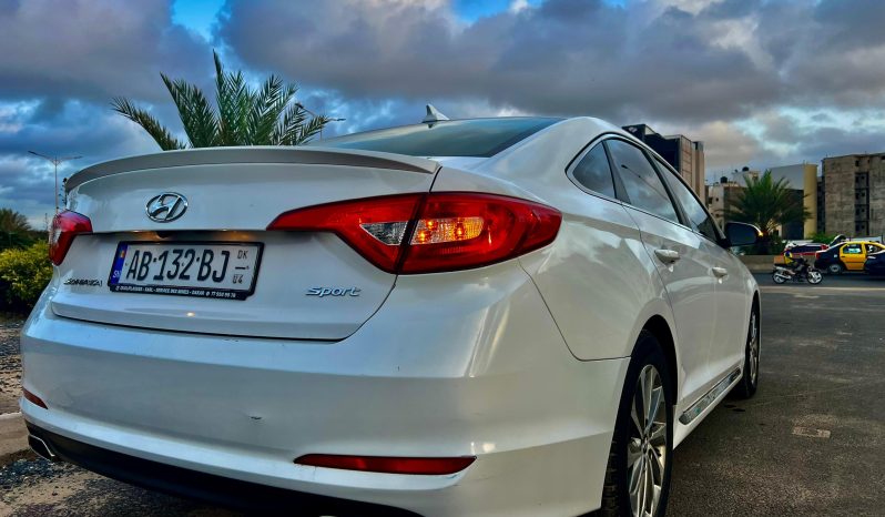 
								Hyundai Sonata Sport 2017 full									