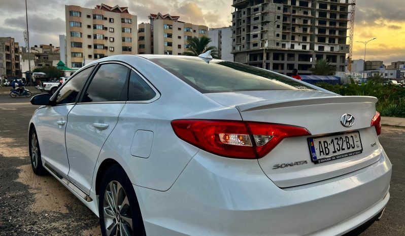 
								Hyundai Sonata Sport 2017 full									